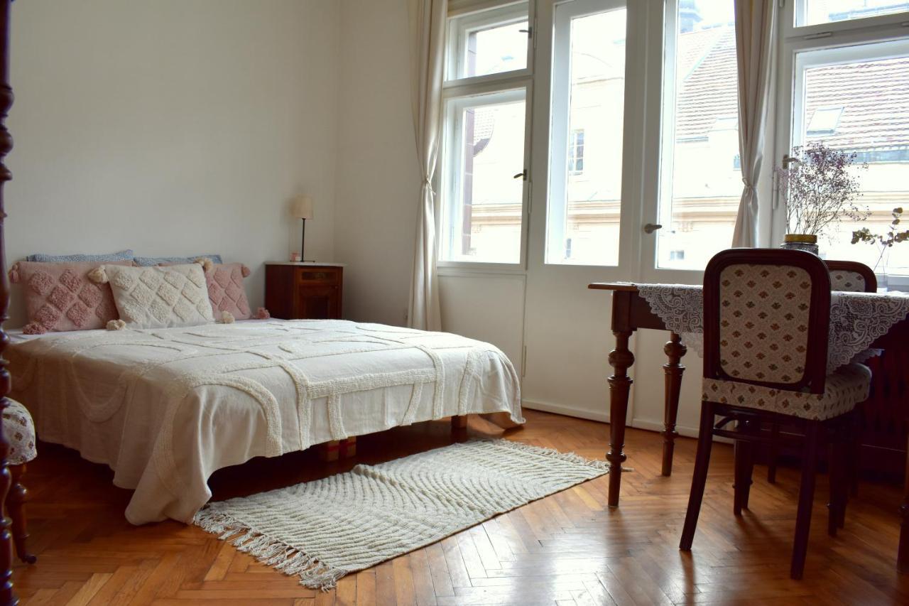 Old Town Residence - Konviktska براغ المظهر الخارجي الصورة